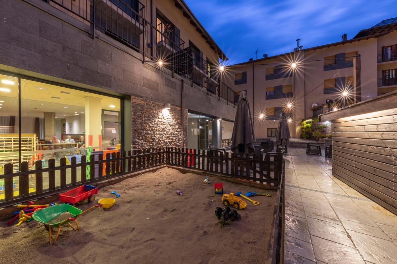 Aparthotel Trainera エステリ・ダネウ エクステリア 写真