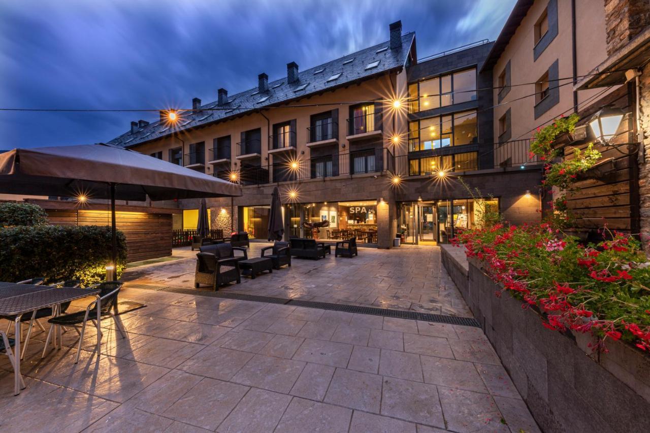Aparthotel Trainera エステリ・ダネウ エクステリア 写真